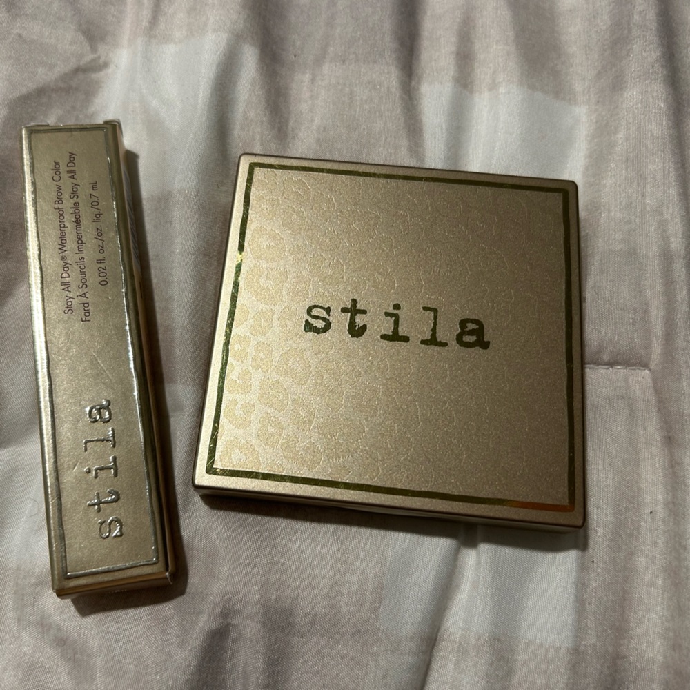 Stila eyebrow pencil and eyeshadow pallet